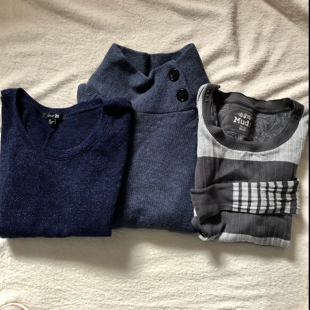 CLEAROUT🌟 Bundle of size large sweaters